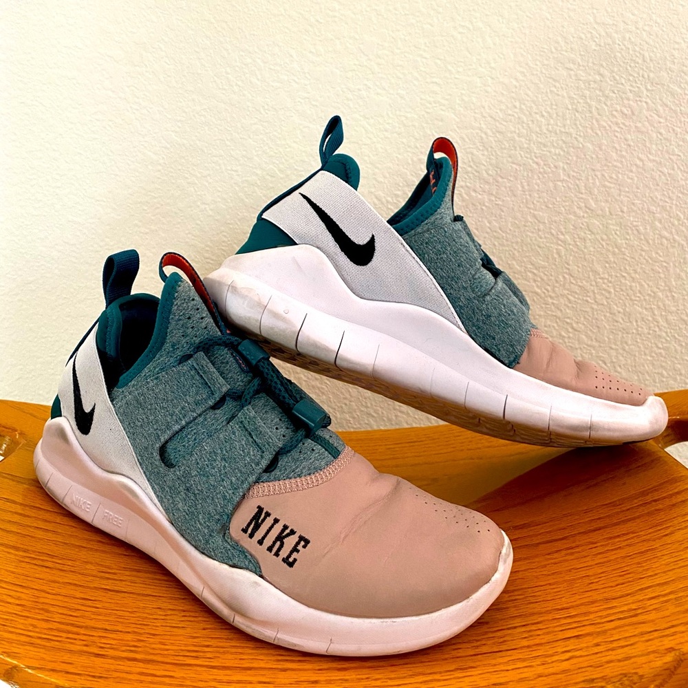 Nike Free CMTR Running Shoes